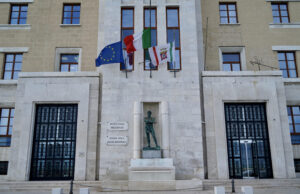 Oggi, 18 marzo, bandiere a mezz’asta per ricordare le vittime del Covid