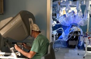 Al “De Bellis” intervento chirurgico con ausilio del robot per la rimozione di un raro e aggressivo tumore delle vie biliari